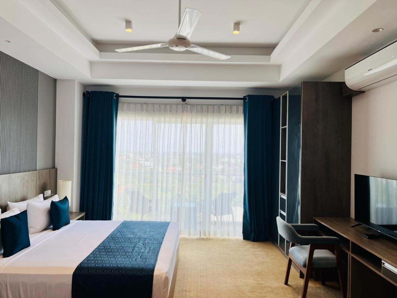 Negombo Ocean Breeze Luxury Studio By Serendib Vacation Buitenkant foto